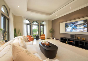 Cozy 4BR Maid Villa at Canal Cove Palm Jumeirah